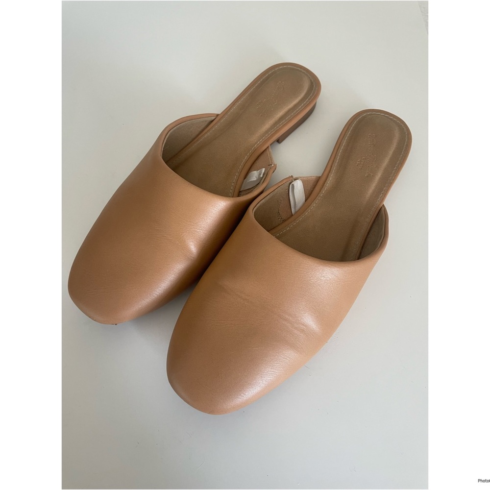 Universal Thread slip-on tan mules